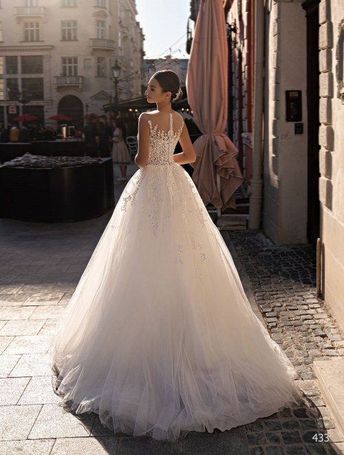 https://www.sposa-lia.com/images/stories/virtuemart/product/433       (4)86.jpg